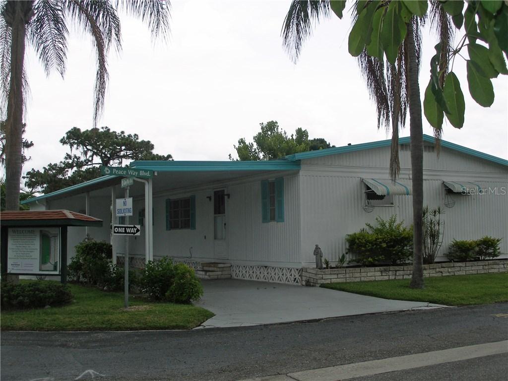 921 Faith Cir. #36, Bradenton, FL 34212