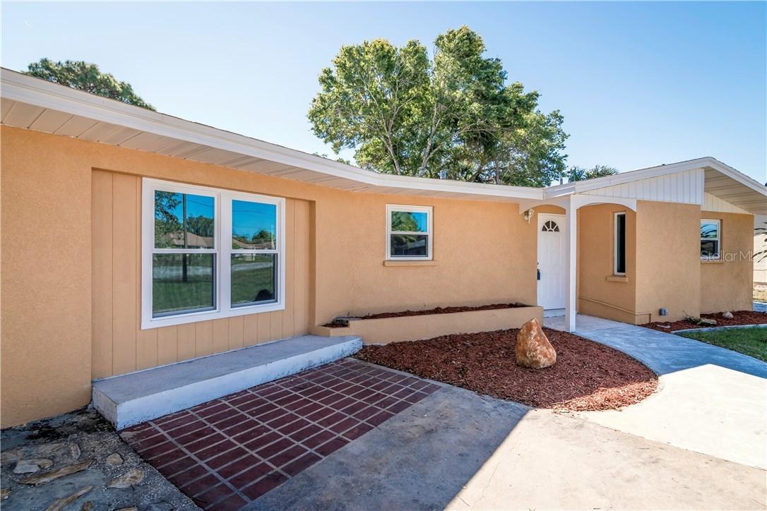 2338 Lakeshore Cir., Port Charlotte, FL 33952