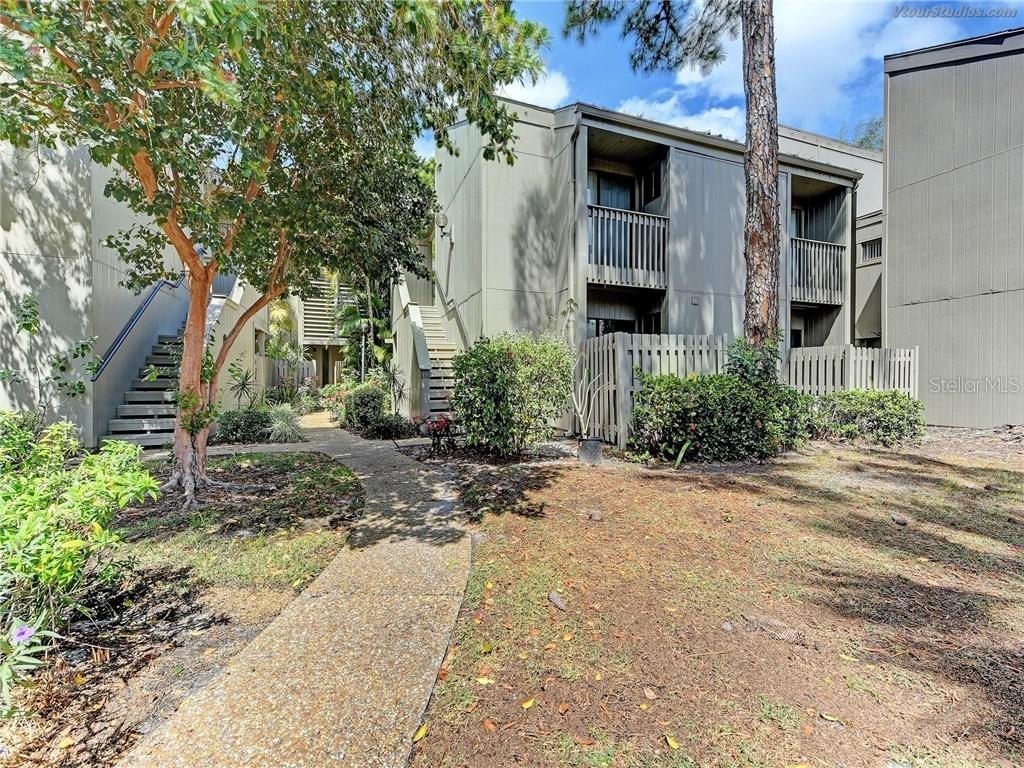 114 Woodland Pl., Osprey, FL 34229