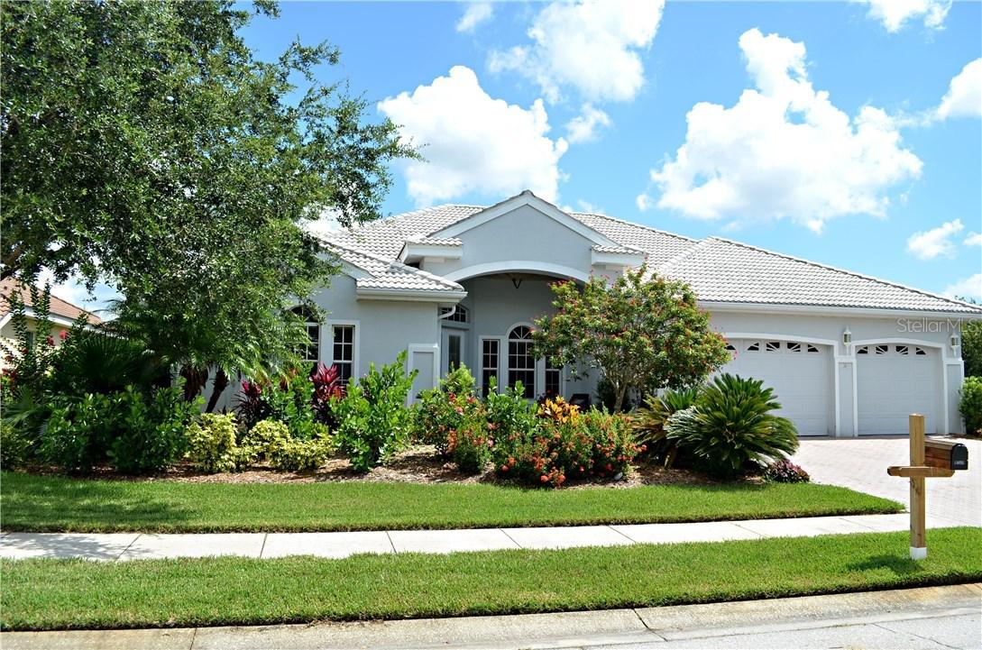 6619 Grand Point Ave., University Park, FL 34201