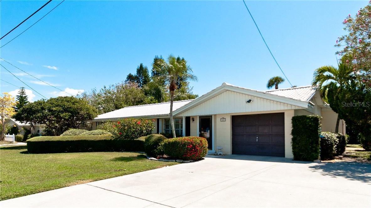 507 70th St., Holmes Beach, FL 34217