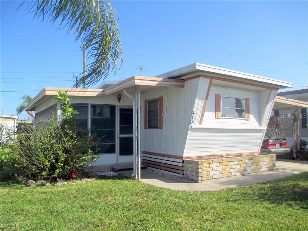 440 Kaiser Dr., Palmetto, FL 34221