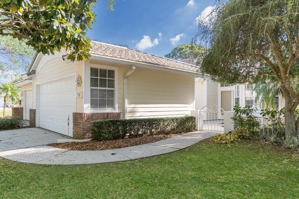 7705 Whitebridge Glen, University Park, FL 34201