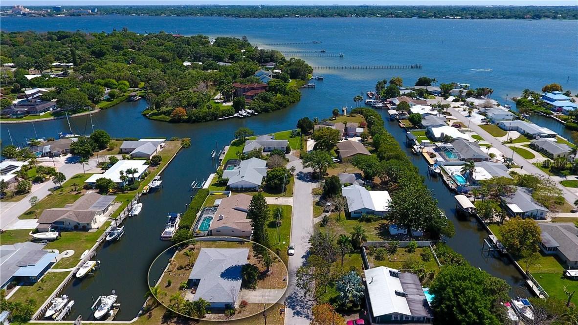 908 24th Ave., Palmetto, FL 34221