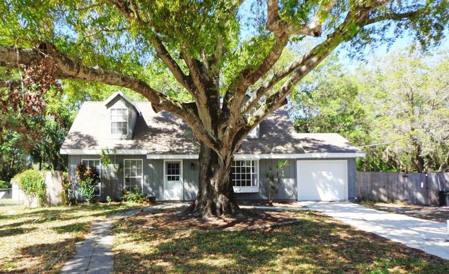 2132 Java Plum Ave., Sarasota, FL 34232