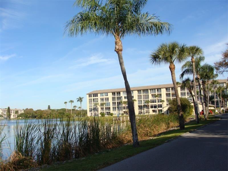 3180 Lake Bayshore Dr. #O-321, Bradenton, FL 34205