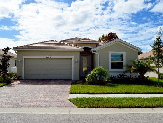 6439 Grand Cypress Blvd., North Port, FL 34287