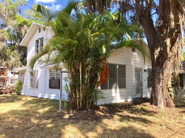 318 12th St., Bradenton, FL 34208