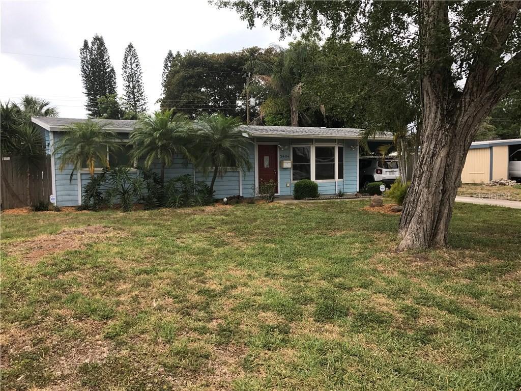 2404 Holyoke Ave., Bradenton, FL 34207
