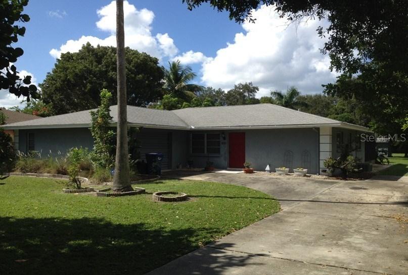 1016 71st St., Bradenton, FL 34209