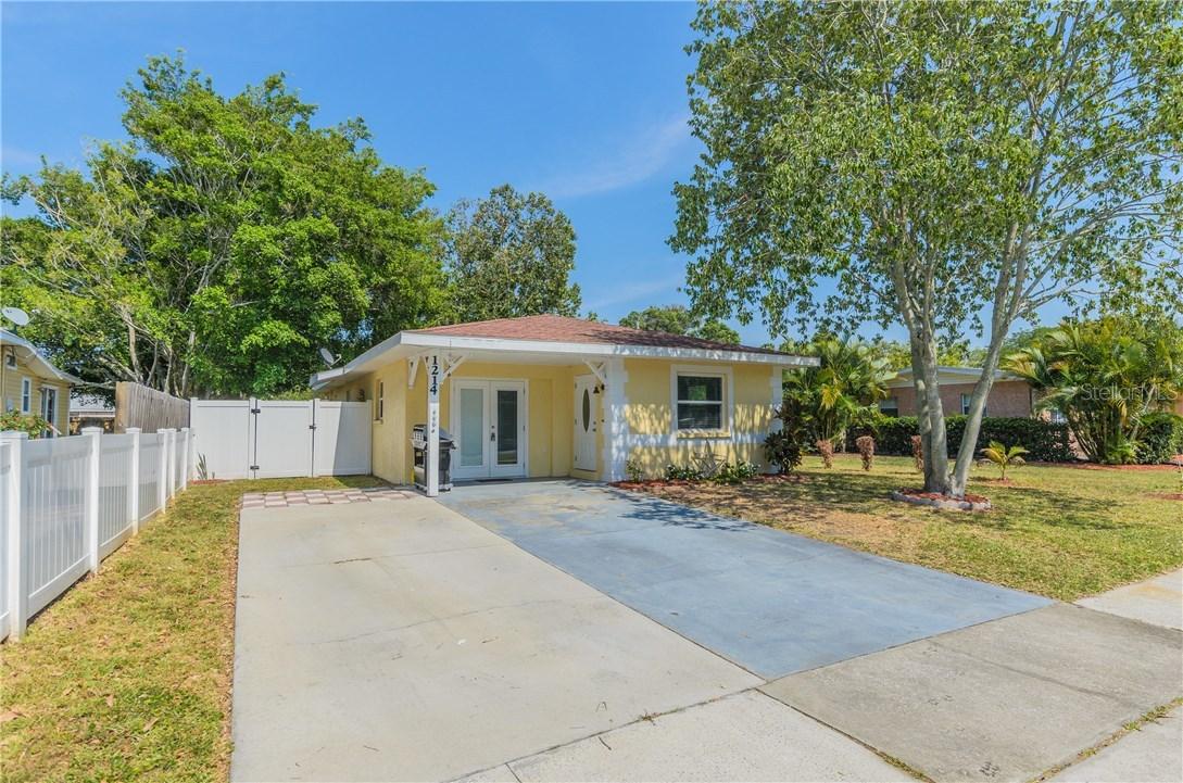 1214 26th Ave., Palmetto, FL 34221