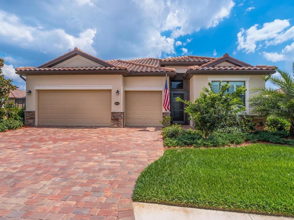 6455 Willowshire Way, Bradenton, FL 34212