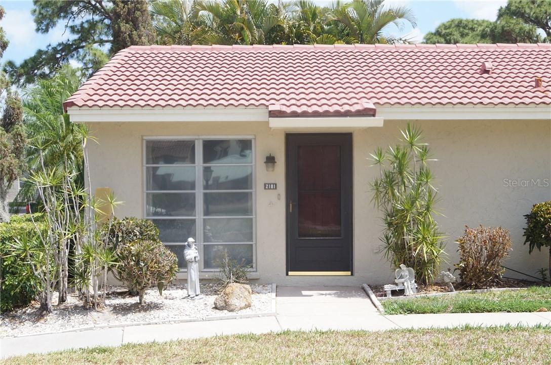 2181 Pueblo Cir. #V-21, Sarasota, FL 34231