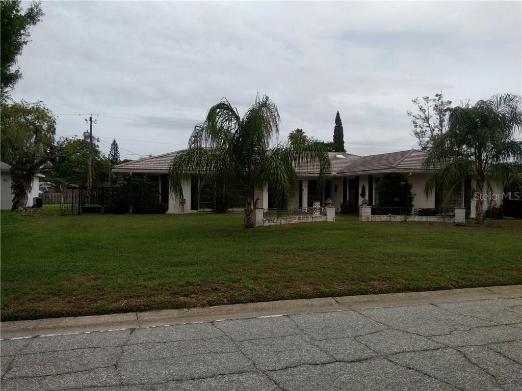 3119 Pinecrest St., Sarasota, FL 34239