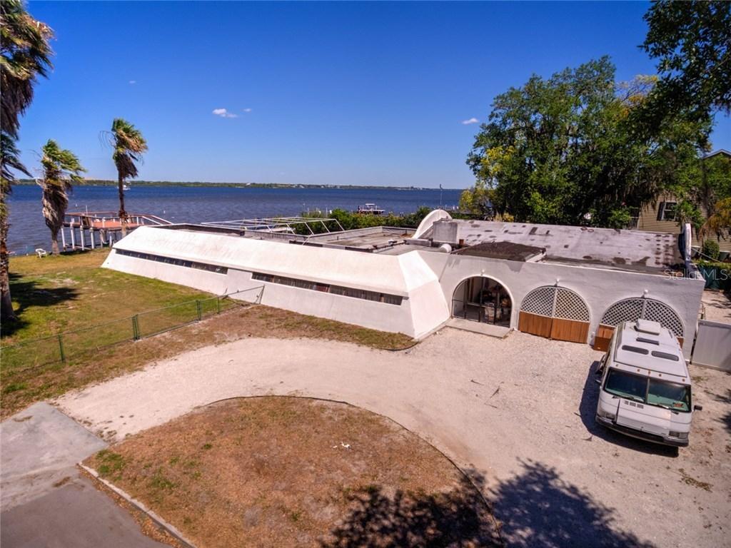 105 16th St., Bradenton, FL 34208