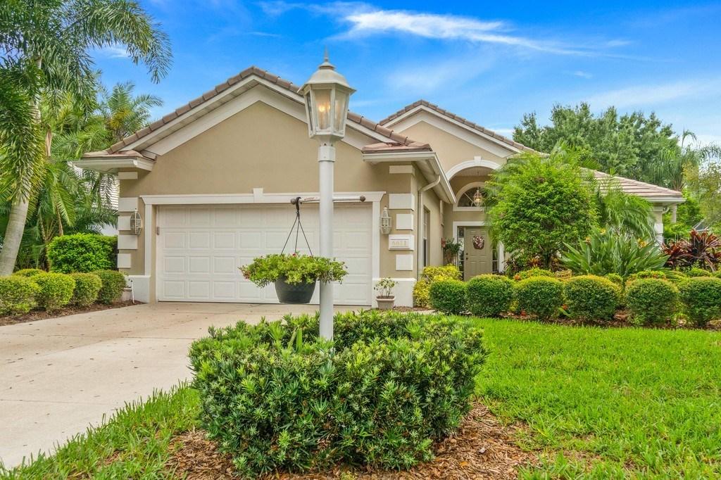 6611 Virginia Crossing, University Park, FL 34201