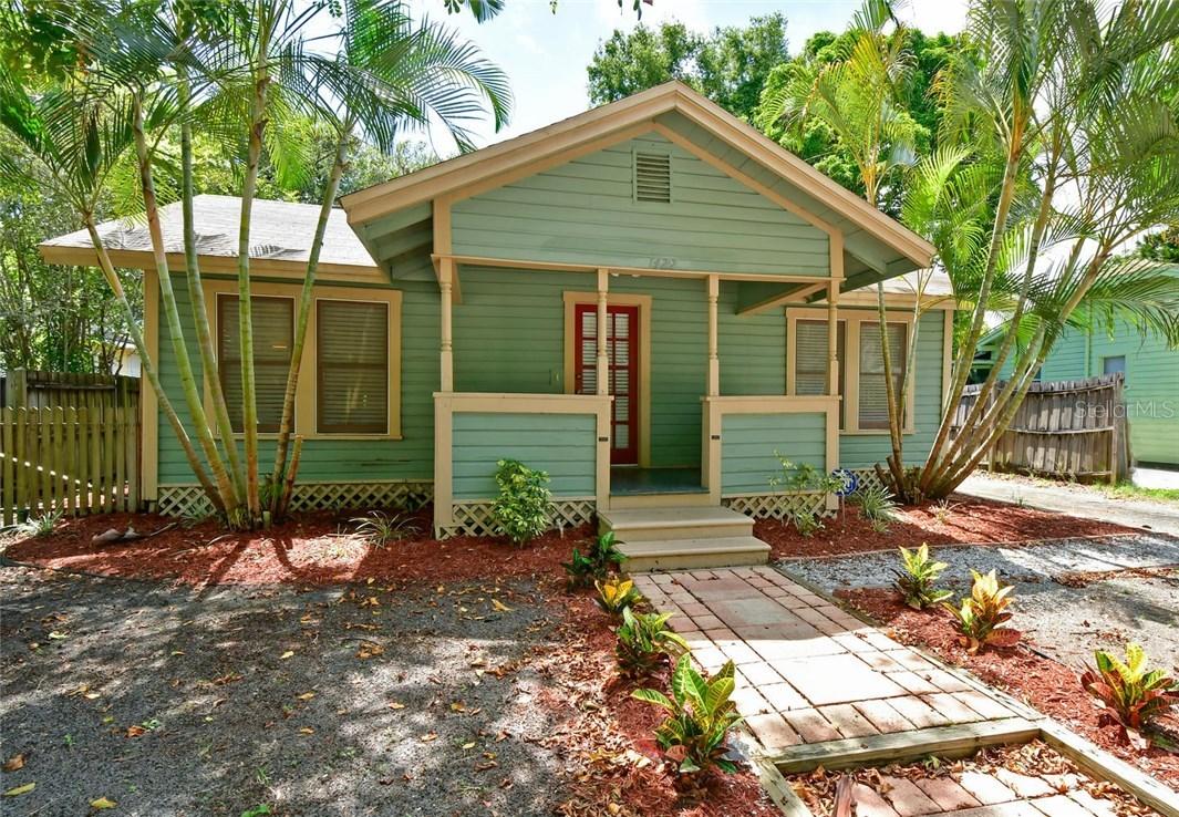 1422 17th St., Bradenton, FL 34205