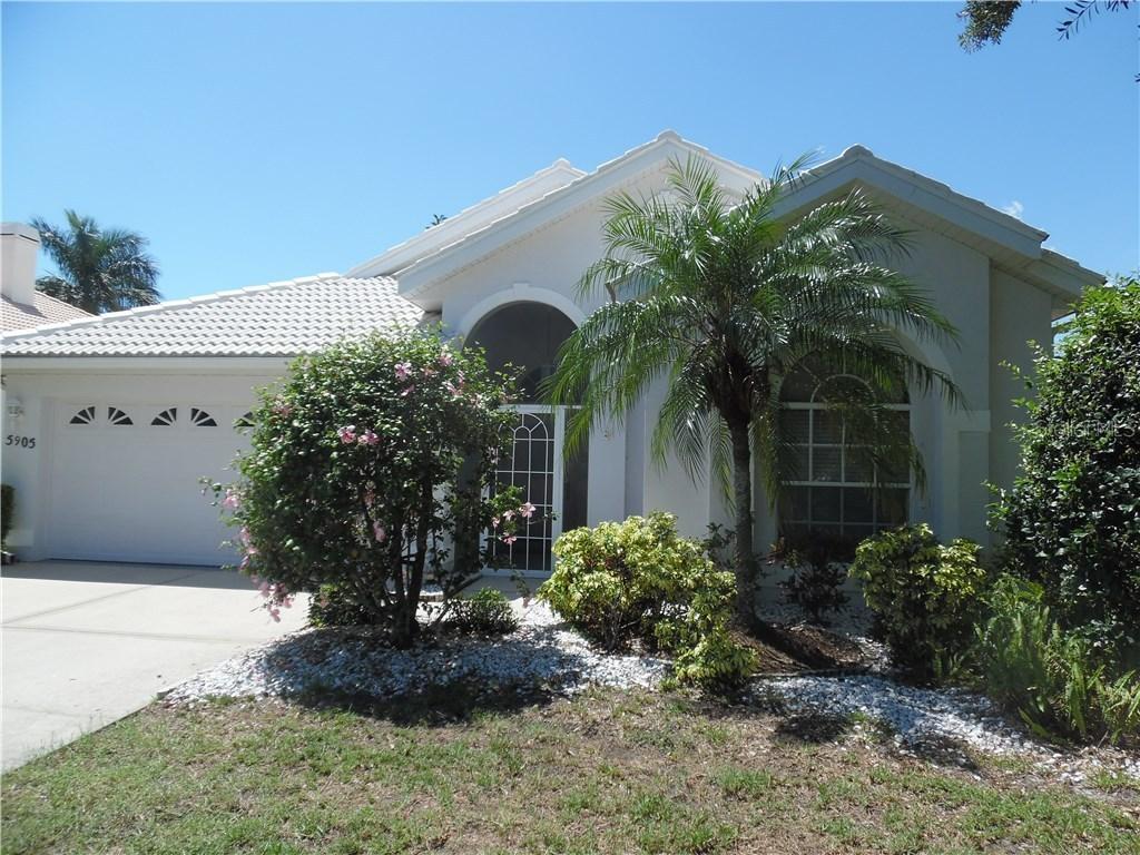 5905 Sandstone Ave., Sarasota, FL 34243