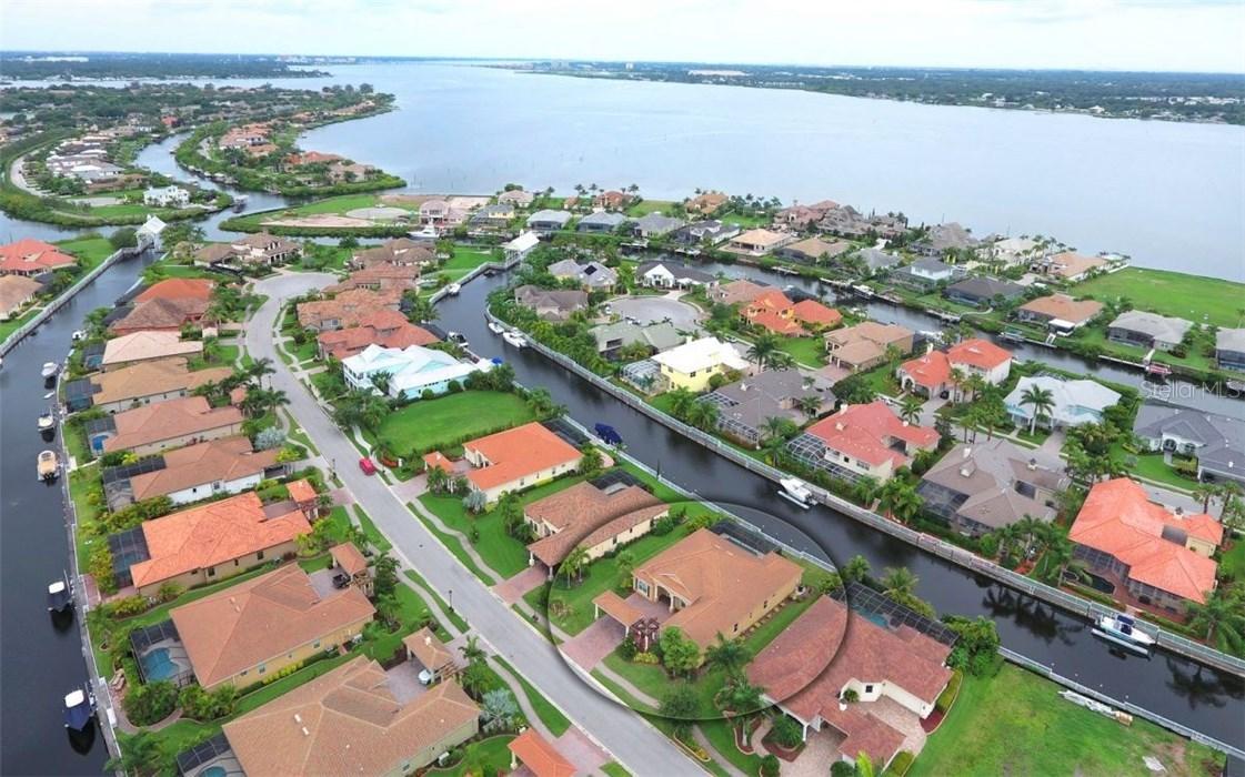 532 Mast Dr., Bradenton, FL 34208