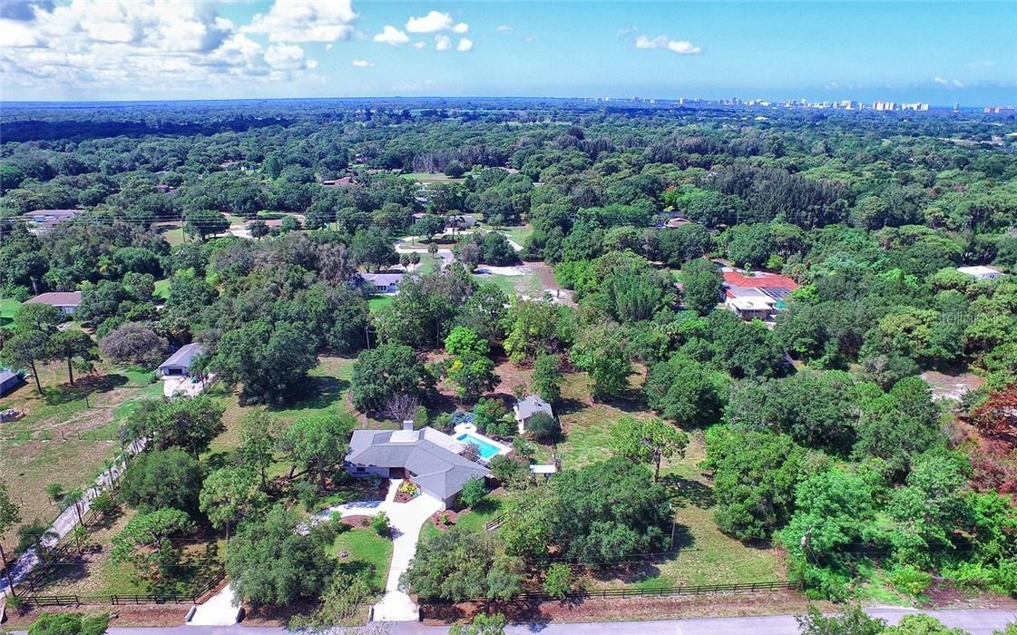 2660 57th St., Sarasota, FL 34243