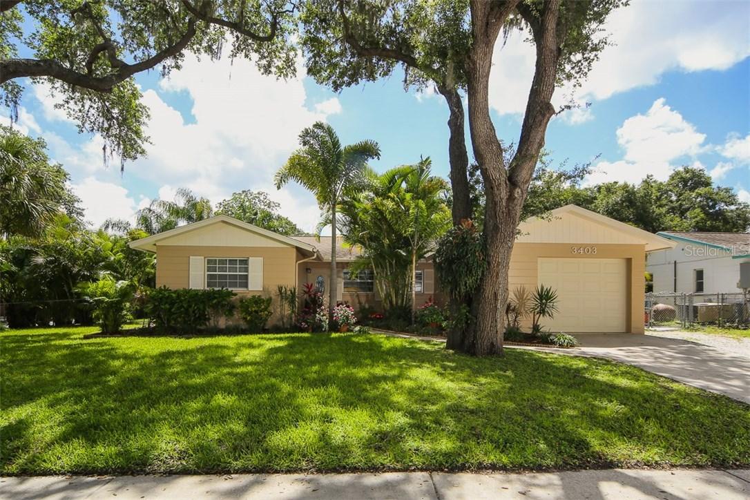 3403 Woodmont Dr., Sarasota, FL 34232