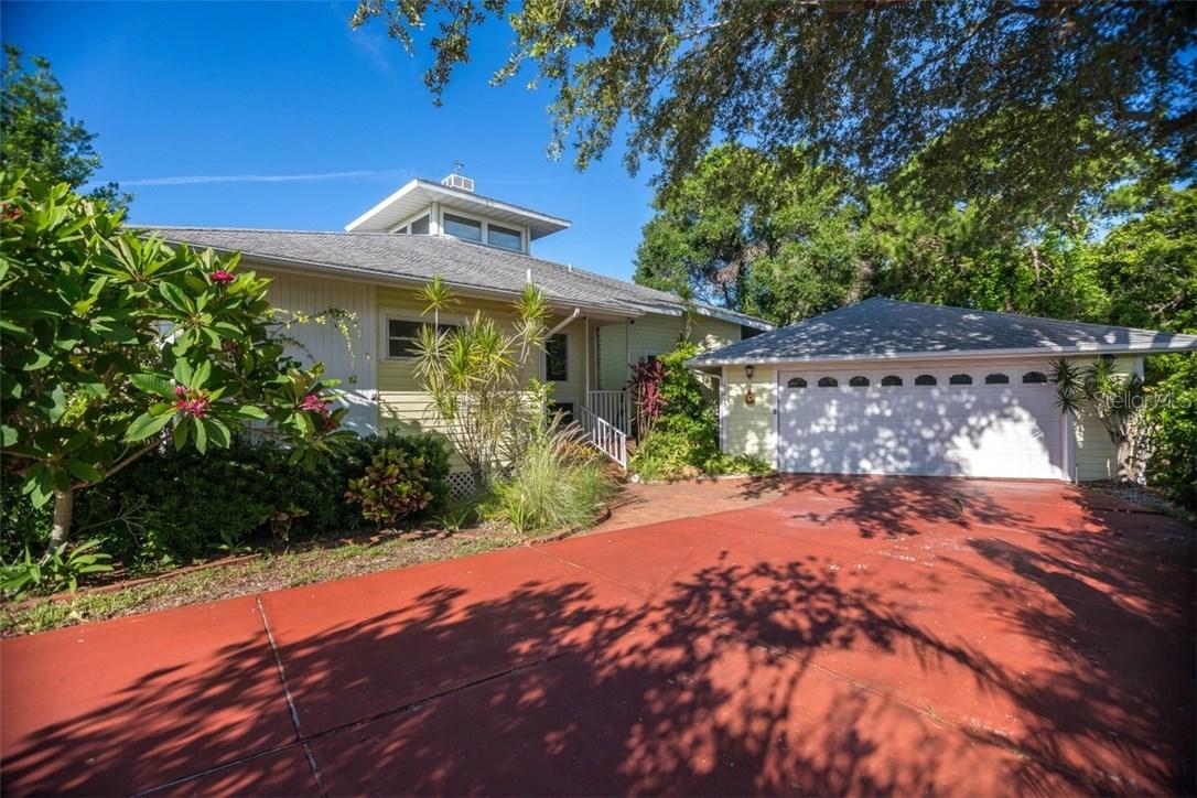 7615 4th Avenue Dr., Bradenton, FL 34209