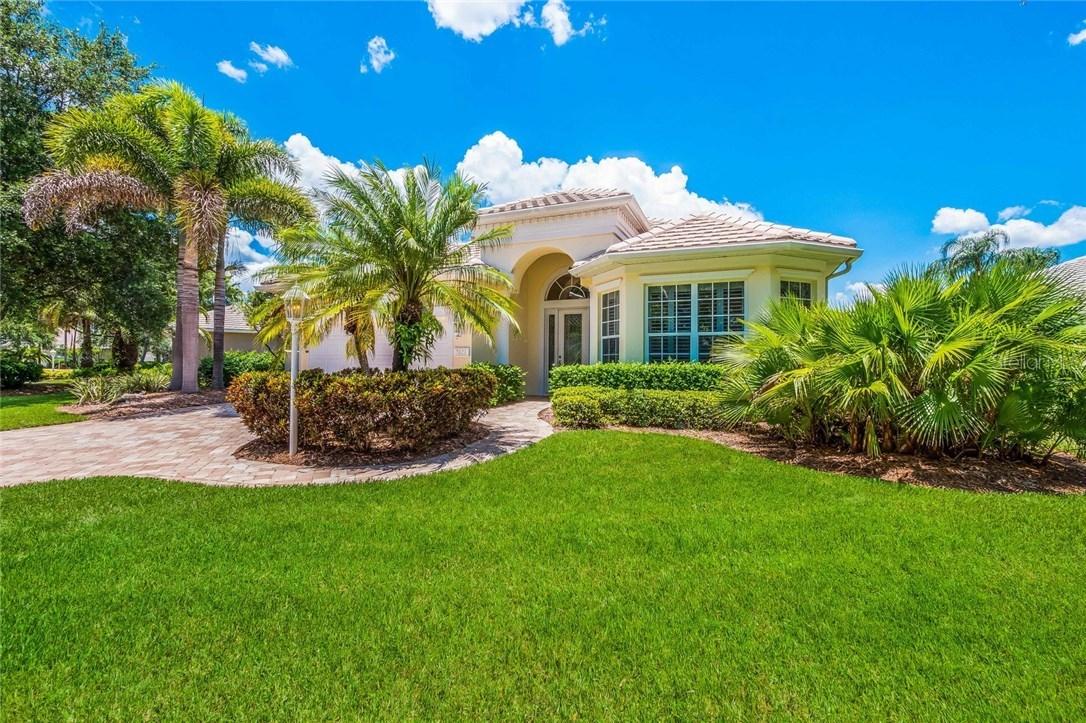 7021 Lennox Pl., University Park, FL 34201