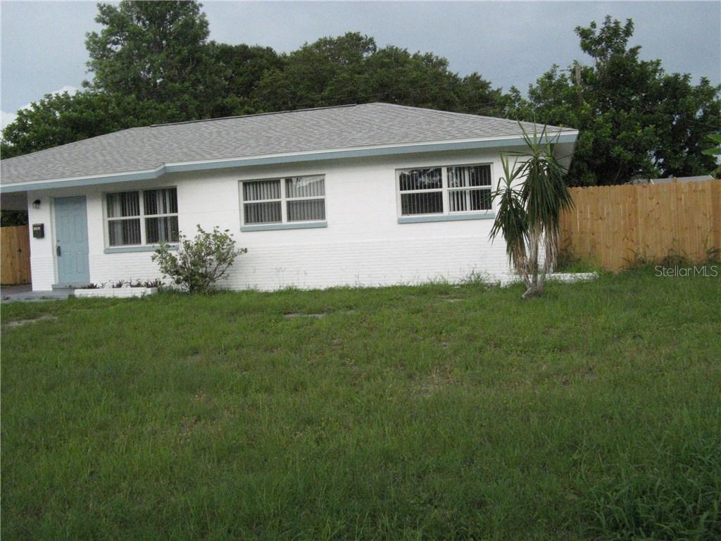 1203 Dartmouth Dr., Bradenton, FL 34207