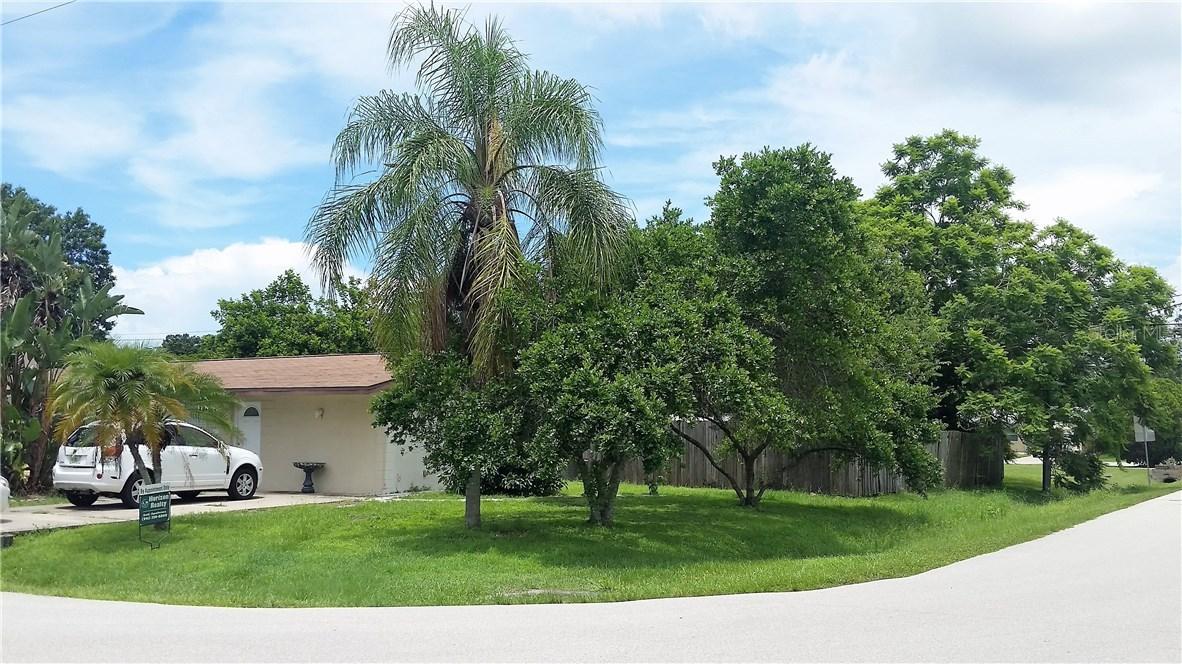 4563 Spahn St., Sarasota, FL 34232