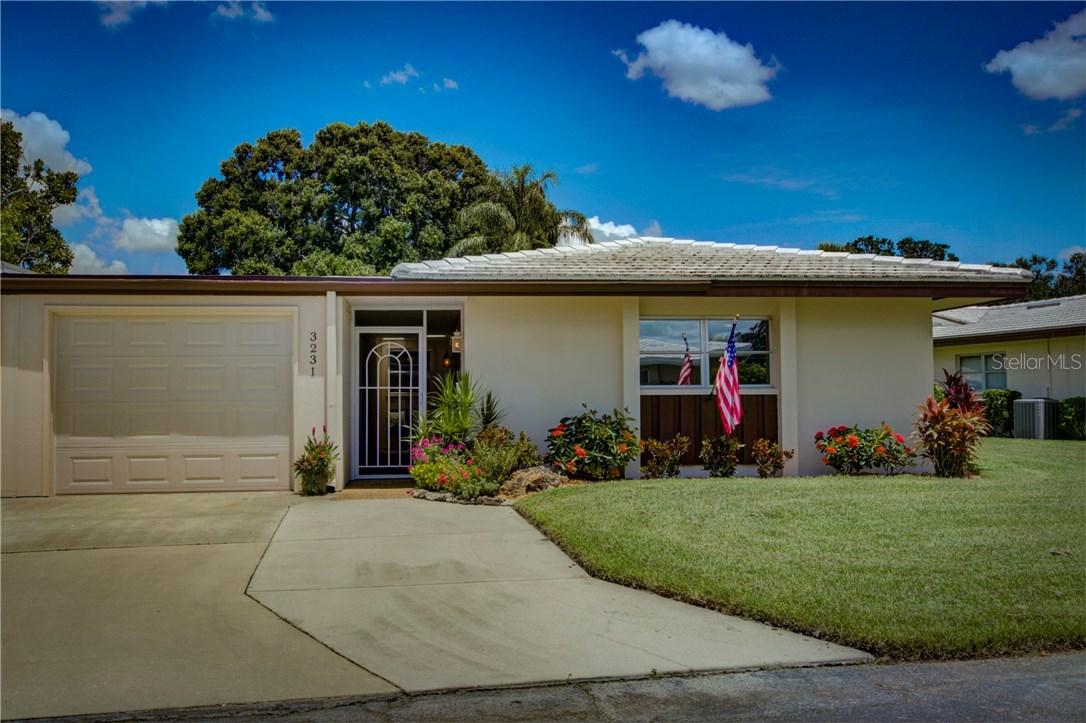 3231 Brunswick Ln. #816, Sarasota, FL 34239