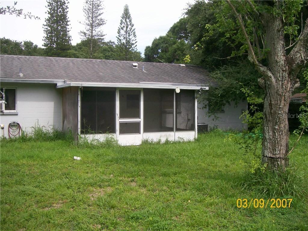 2912 5th St., Bradenton, FL 34208