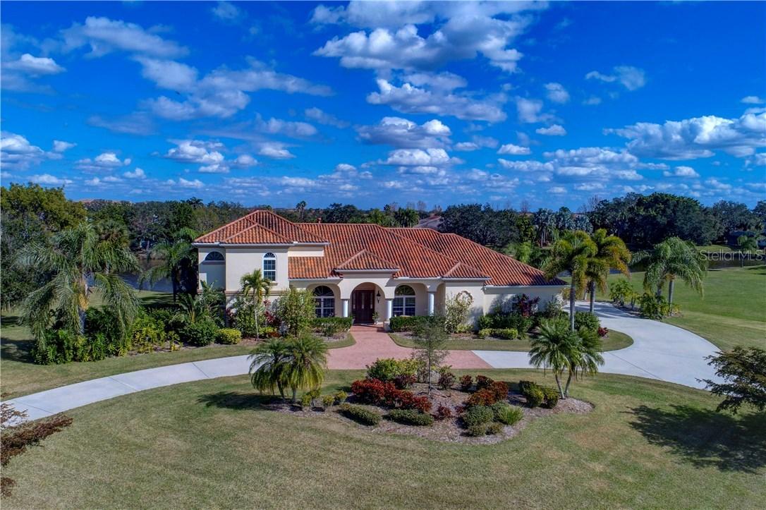 6113 9th Avenue Cir., Bradenton, FL 34212