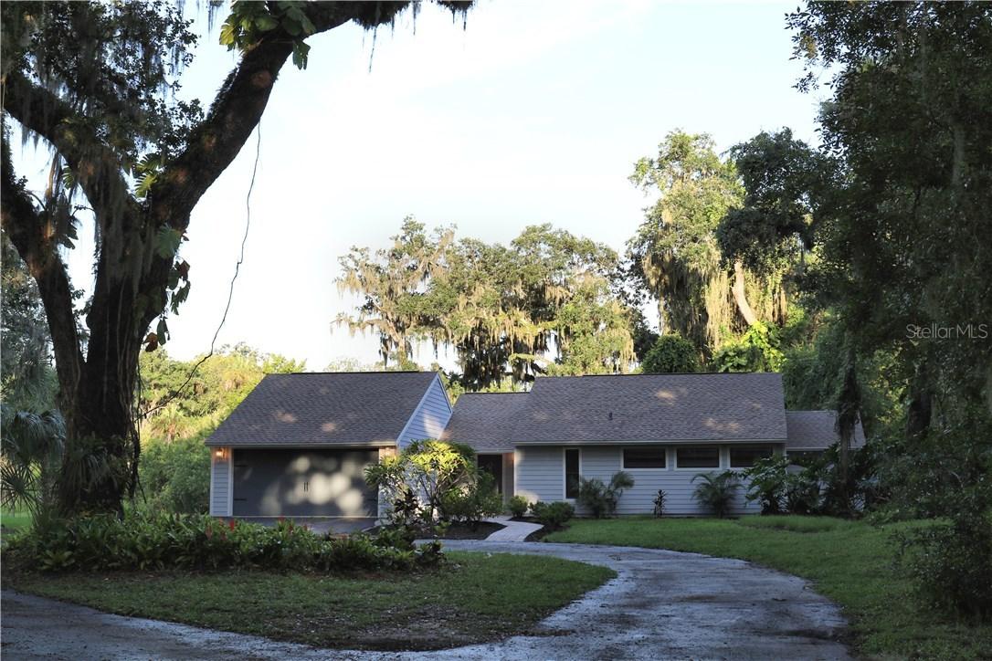 3715 65th St., Bradenton, FL 34208