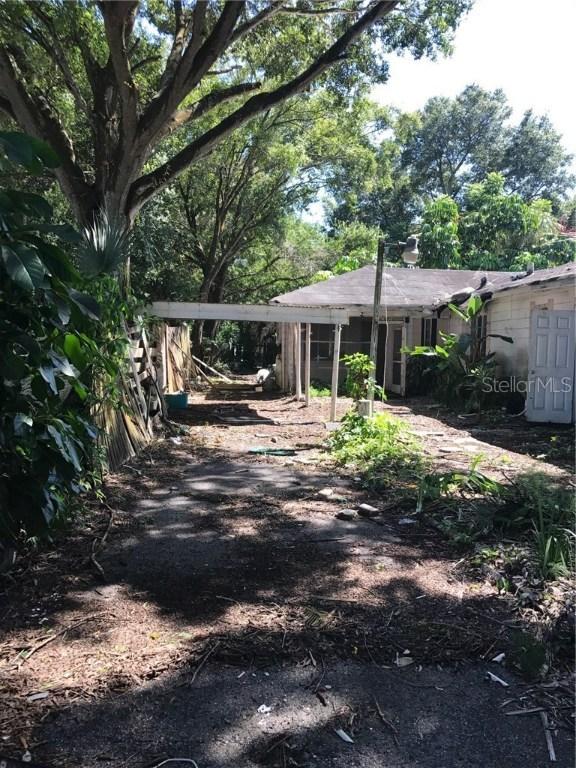 1423 18th Avenue Dr., Bradenton, FL 34205