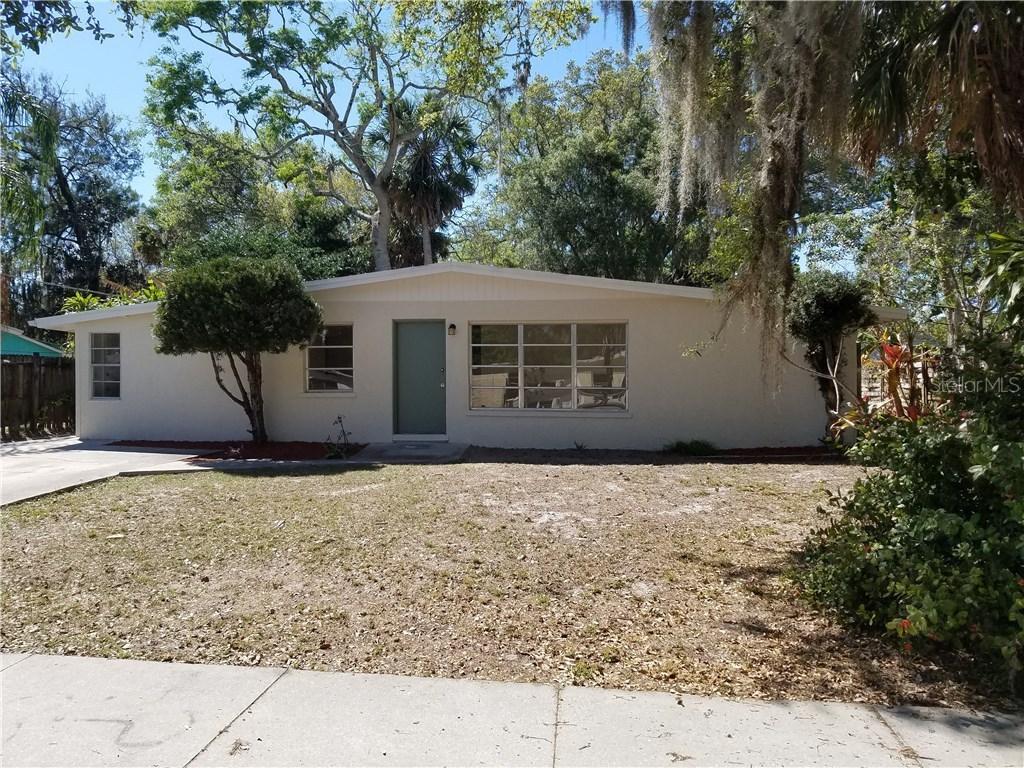 2110 Vinson Ave., Sarasota, FL 34232