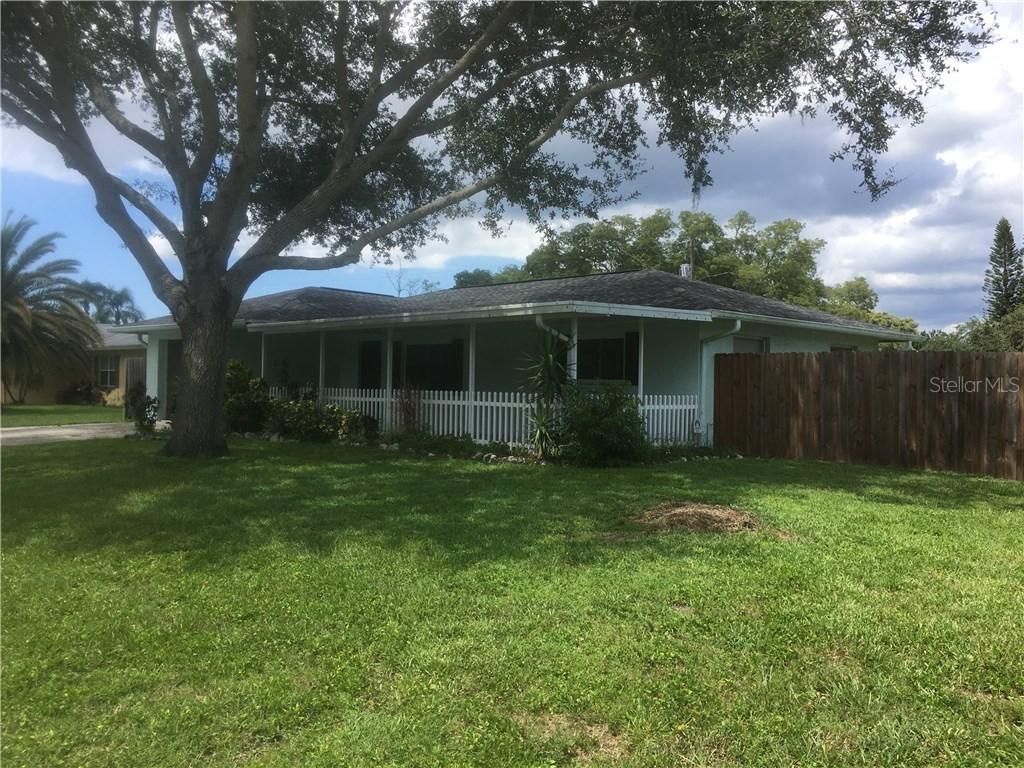 5453 Duncanwood Dr., Sarasota, FL 34232