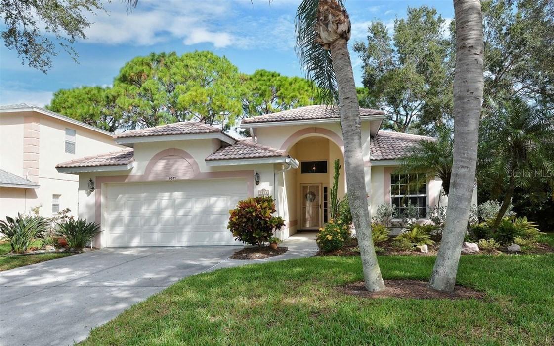 9571 Knightsbridge Cir., Sarasota, FL 34238