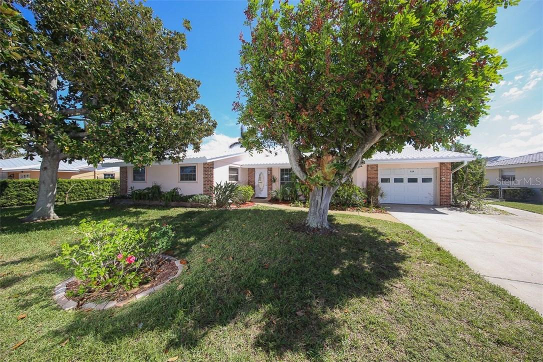 529 69th St., Holmes Beach, FL 34217