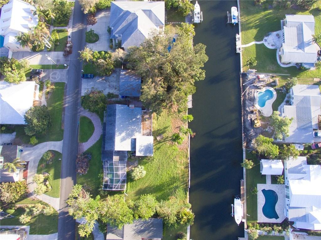 511 75th St., Holmes Beach, FL 34217