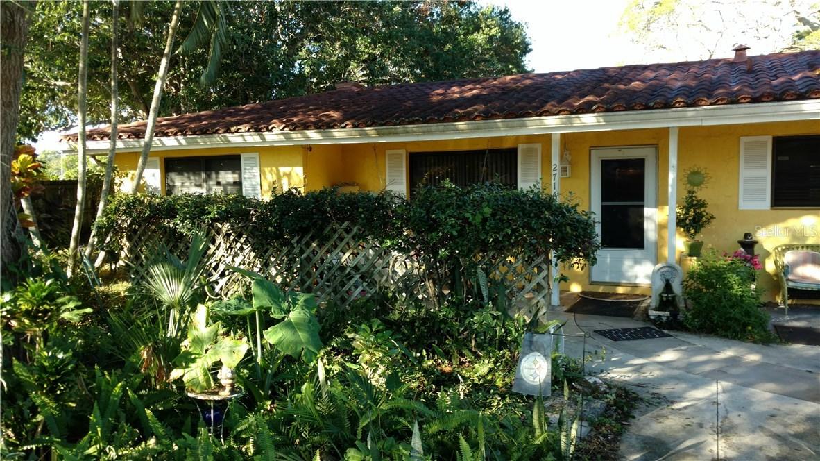2716 Wells Ave., Sarasota, FL 34232