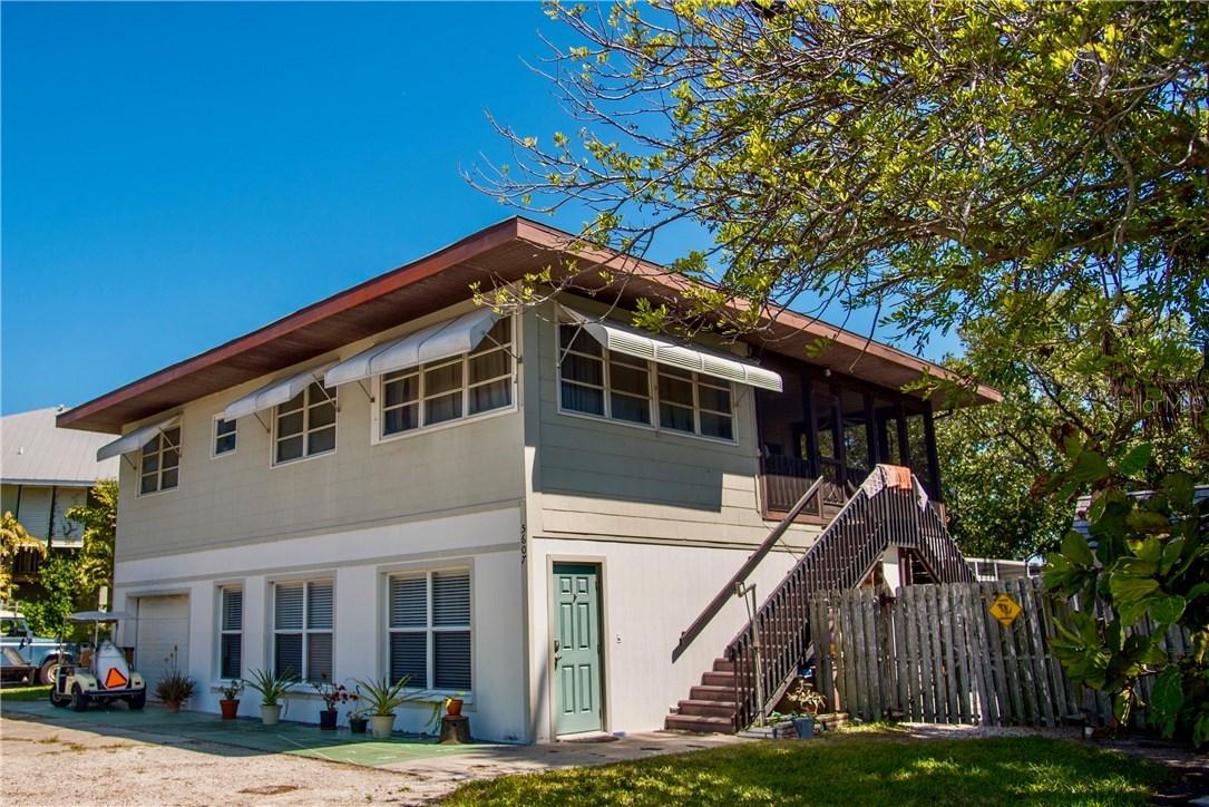 5607 Flotilla Dr., Holmes Beach, FL 34217