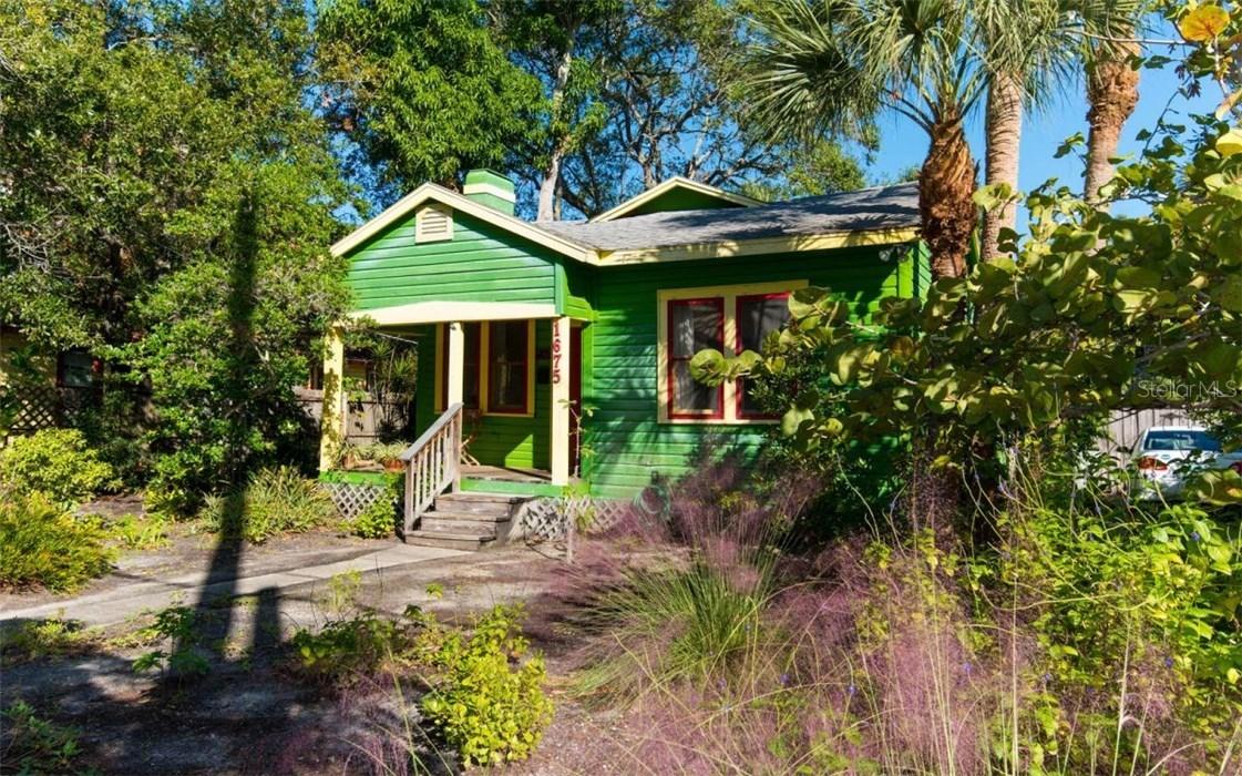 1675 Oak St., Sarasota, FL 34236