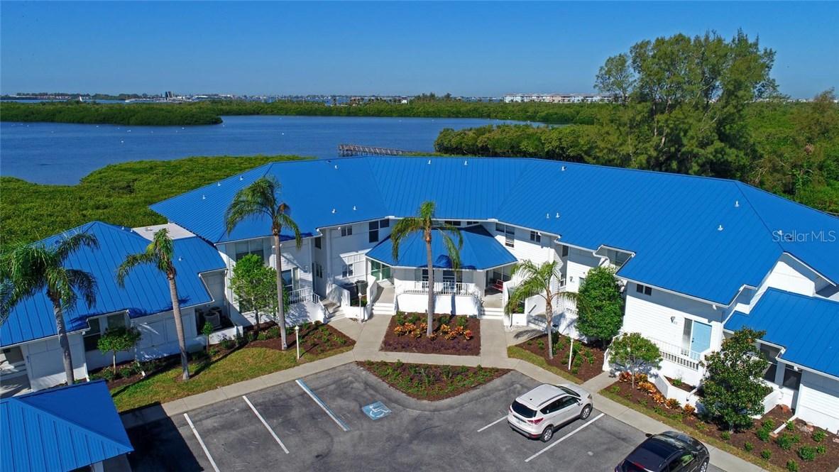 809 Audubon Dr., Bradenton, FL 34209