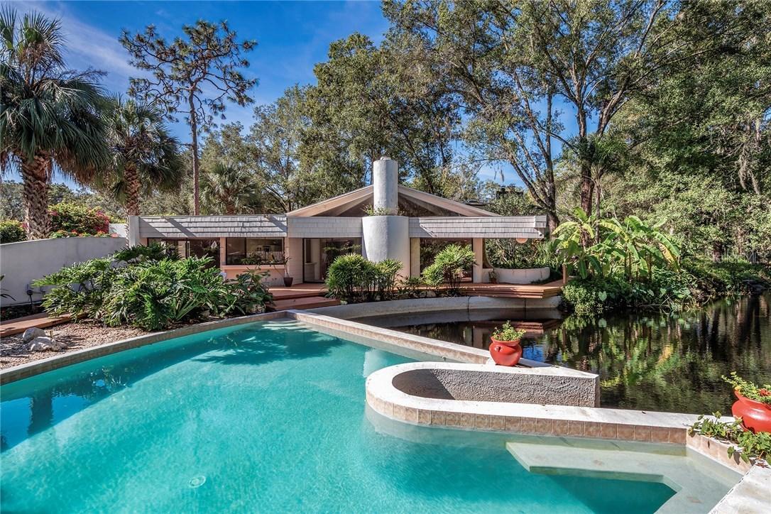 1420 Julie Lagoon, Lutz, FL 33549