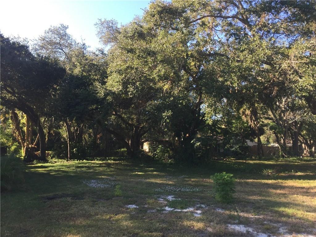 1729 Central Ave., Sarasota, FL 34234