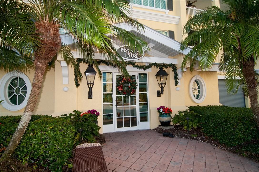 1308 Old Stickney Point Rd. #W42, Sarasota, FL 34242