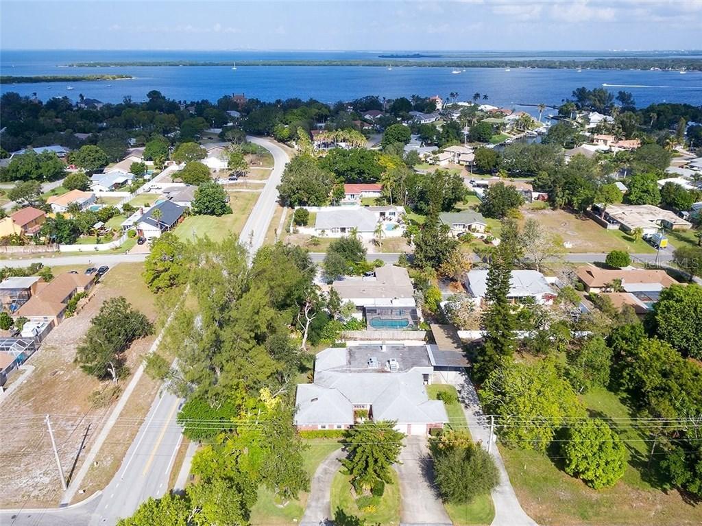 7412 17th Ave., Bradenton, FL 34209