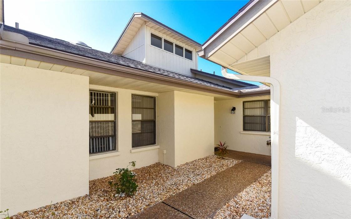 4650 La Jolla Dr., Bradenton, FL 34210