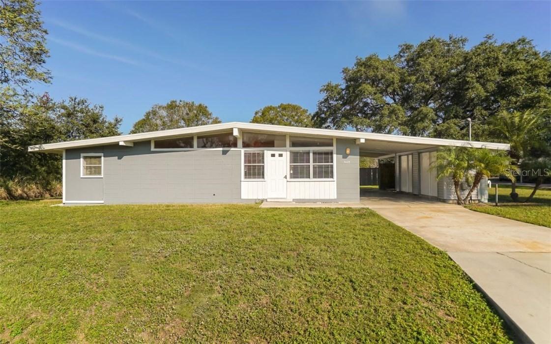 3425 Gerhardt St., Sarasota, FL 34237
