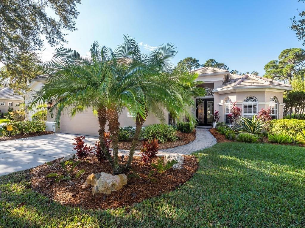 6908 Lennox Pl., University Park, FL 34201